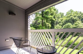 Resort King Guestroom