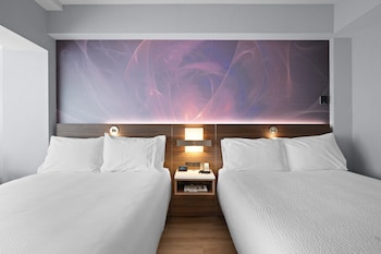 Standard Room, 2 Queen Beds (Bath Shower Combo)