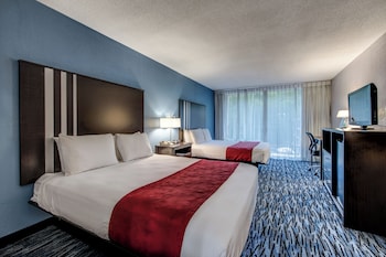 Deluxe Suite, 2 Queen Beds