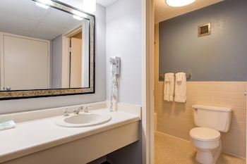 Deluxe Suite, 2 Queen Beds