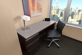 Room, 1 King Bed, City View (Floors 20-44)