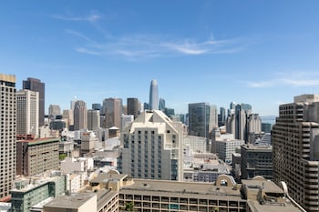 Skyline View Junior Suite, 1 King Bed