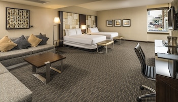 Junior Suite, 2 Queen Beds
