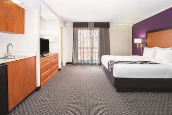 Deluxe Suite, 1 King Bed, Non Smoking