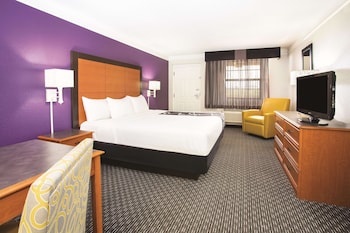 Room, 1 King Bed, Accessible, Non Smoking (Mobility Accessible)