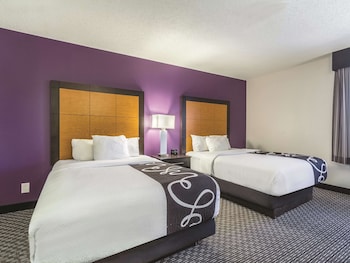 Deluxe Room, 2 Double Beds, Non Smoking