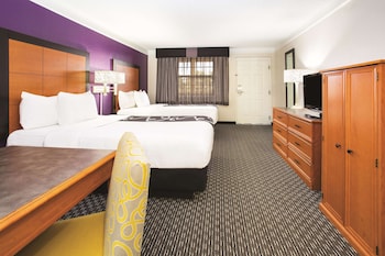 Deluxe Room, 2 Double Beds, Non Smoking
