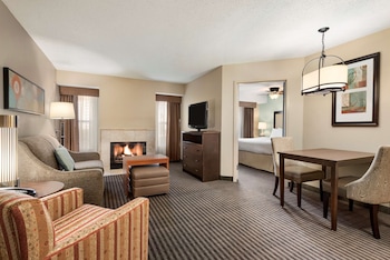 Suite, 1 King Bed, Fireplace
