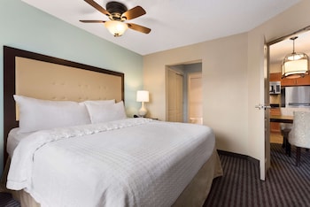 Suite, 1 King Bed, Non Smoking