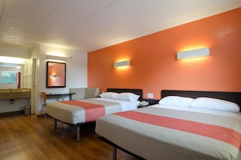 Standard Room, 2 Queen Beds, Accessible, Non Smoking