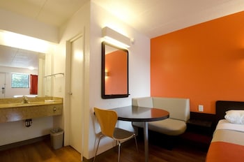 Standard Room, 2 Queen Beds, Accessible, Non Smoking