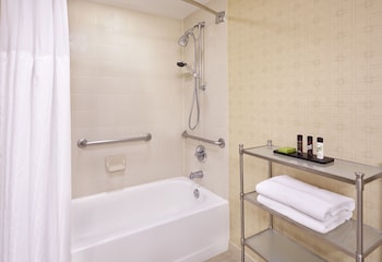 Suite, 1 King Bed, Non Smoking