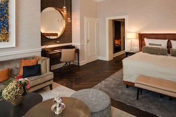 Deluxe Double Room (Grand)