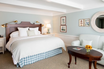Room, 1 King Bed with Sofa bed (Tavern)