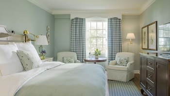 Room, 1 King Bed (Woodstock | Dog Friendly)