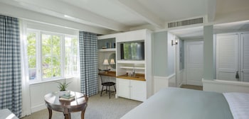 Room, 1 King Bed with Sofa bed (Tavern)