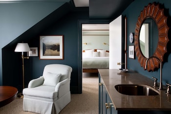 Suite, 1 King Bed with Sofa bed (Legacy)