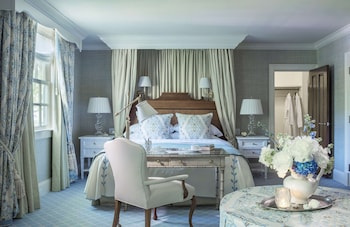Suite (Mary Rockefeller)