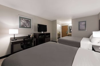 Standard Room, 2 Queen Beds, Non Smoking