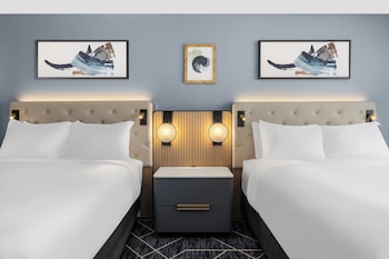 Standard Room, 2 Queen Beds, Accessible Bathtub, Non Smoking (Communication, Mobility)
