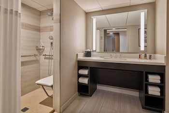 Room, 2 Queen Beds, Balcony, Corner