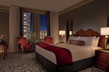 Suite, 1 King Bed (Millennium) with Lounge Access