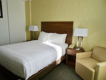 Standard Room, 2 Double Beds, Non Smoking
