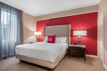 Deluxe Suite, 1 King Bed