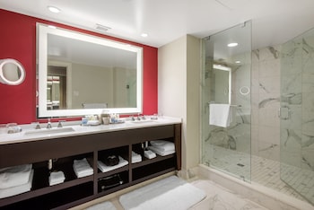 Premier Room, 1 King Bed
