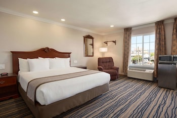 Room, 1 King Bed, Accessible