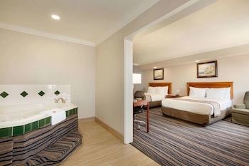 Studio Suite, 2 Queen Beds, Non Smoking