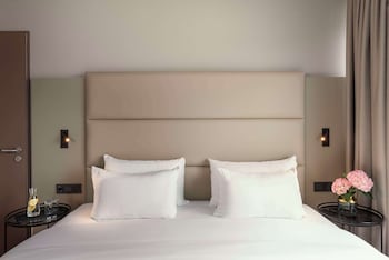 Standard Room (Extra Bed 2 Adults + 1 Child)