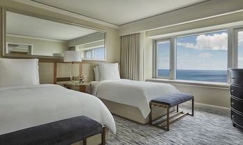 Lake View Room, 2 Double Beds