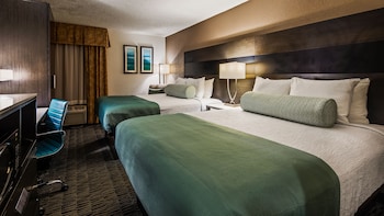 Standard Room, 2 Queen Beds, Non Smoking
