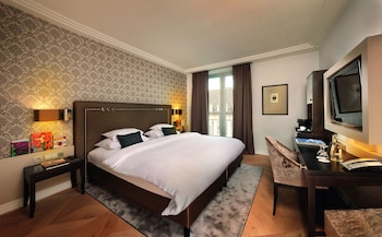 Classic Twin Room