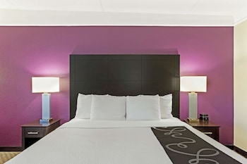 Deluxe Room, 1 King Bed, Non Smoking