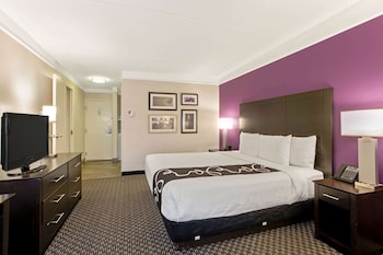 Deluxe Room, 1 King Bed, Non Smoking