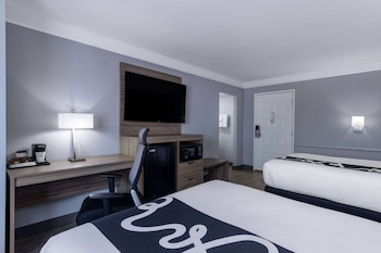 Room, 2 Double Beds, Accessible, Non Smoking (Mobility/Hearing Impaired Accessible)