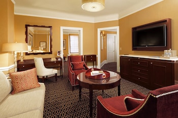 Deluxe Suite, 1 Double Bed, Smoking