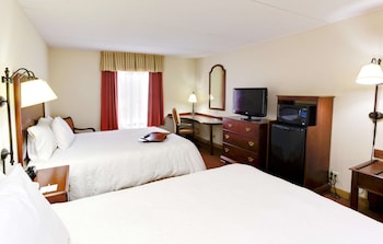 Two queen beds non smoking