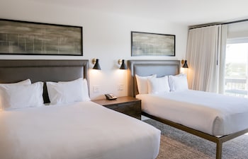 Room, 2 Queen Beds, Balcony