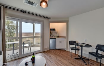 Room, 1 King Bed with Sofa bed, Balcony