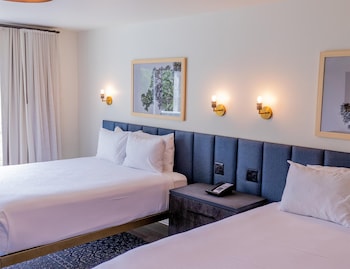 Standard Room, 2 Queen Beds