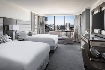 Deluxe Room, 2 Queen Beds, City View