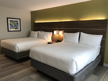 Standard Room, 2 Double Beds