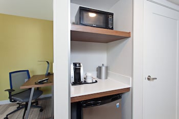 Suite, 1 King Bed, Jetted Tub