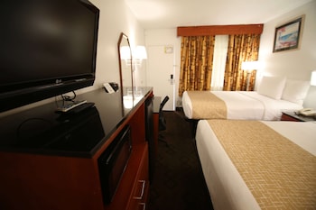 Room, 2 Queen Beds, Non Smoking