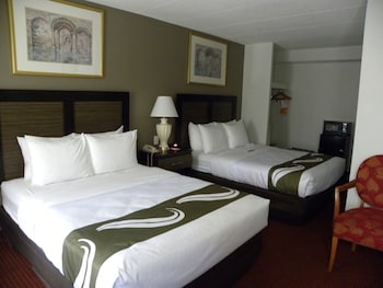Standard Room, 2 Queen Beds, Non Smoking