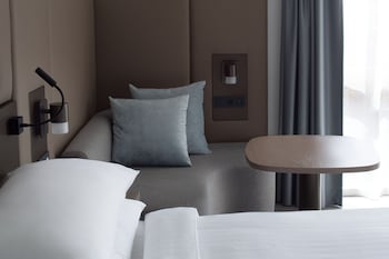 Deluxe Room, 1 King Bed