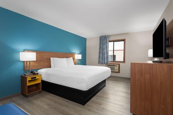 Room, 1 King Bed, Non Smoking